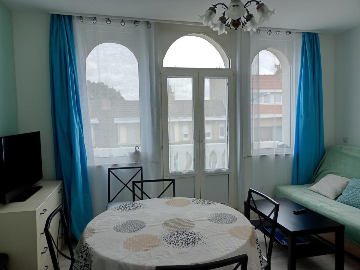 Beau T2 A 200 M Plage Proche Commerces Et Restaurants Apartment Bray-Dunes Exterior photo